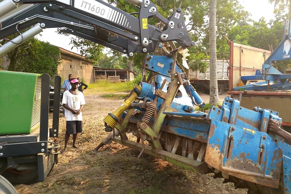 d2ab4605-2f25-4efa-83cd-d3d36e534293