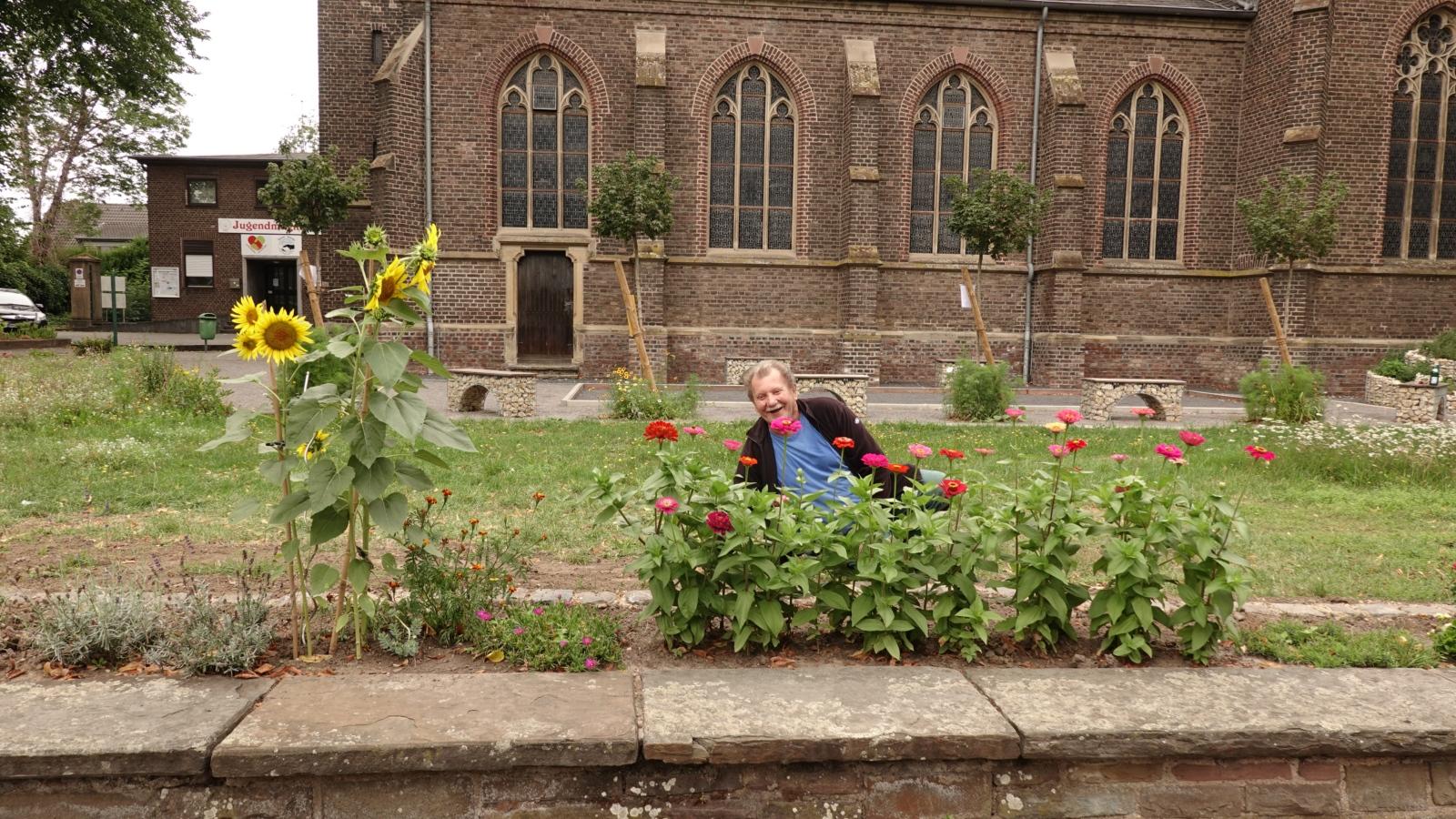 unser Fachmann Bernd beim letzten Feinschliff!