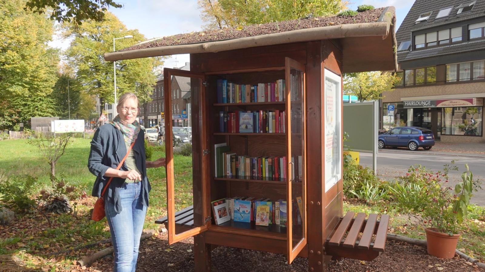 Einweihung des Büchertausch-Schrank