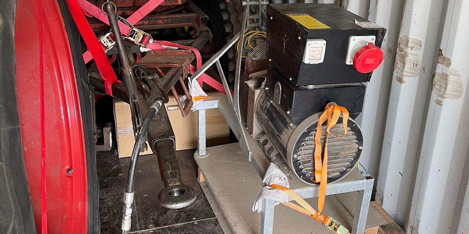 Stromaggregat kann durch den Traktor angetrieben werden!